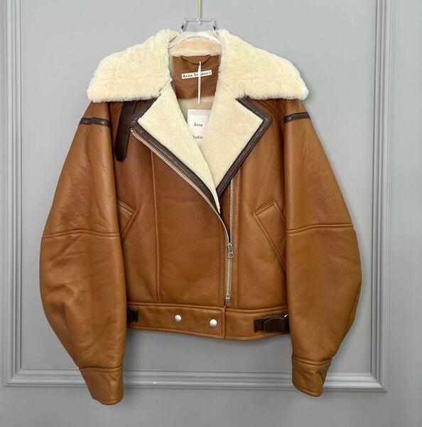Дубленка Acne Studios женский 128364