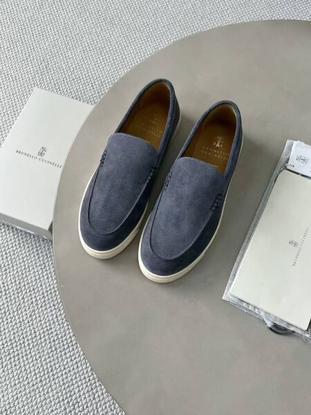 Мужские лоферы Brunello Cucinelli мужской замша графитовый 184684-3