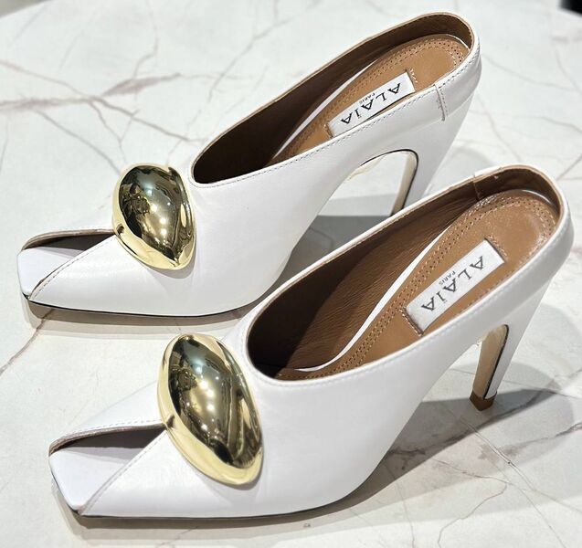 Туфли Alaïa женский кожа белый 153582