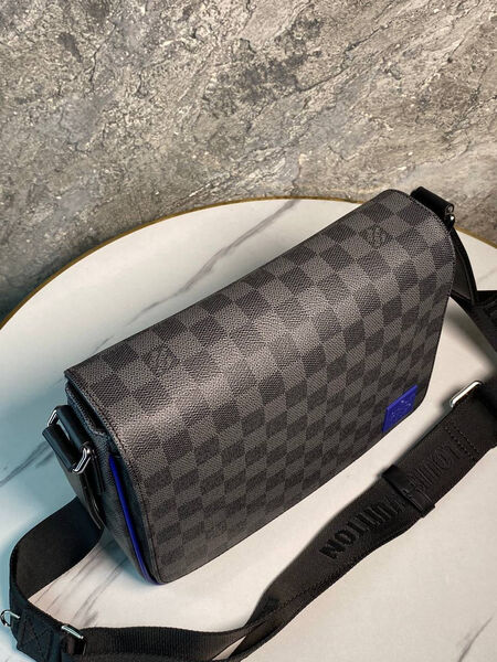 Мужская сумка мессенджер Louis Vuitton мужской черный 180837-3