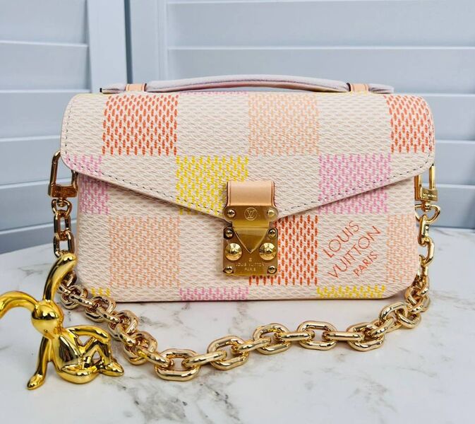 Сумка Louis Vuitton женский кожа swift молочный 149700