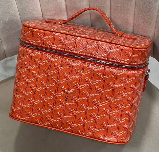 Косметичка Goyard женский кожа оранжевый 156918