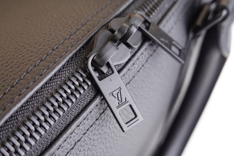 Дорожная сумка Louis Vuitton мужской кожа черный 99277-7