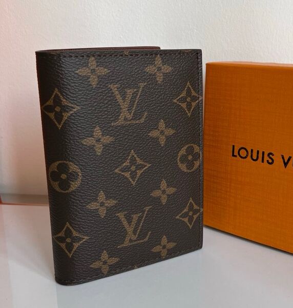 Обложка на паспорт Louis Vuitton мужской кожа 149884