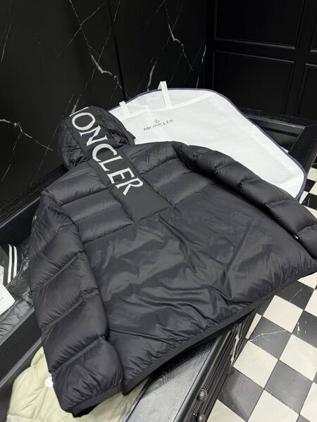 Мужской пуховик Moncler мужской черный 200557-9