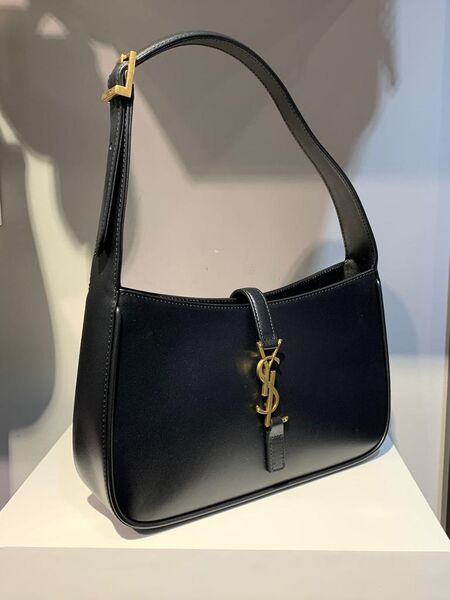 Сумка Saint Laurent женский кожа черный 77399-15