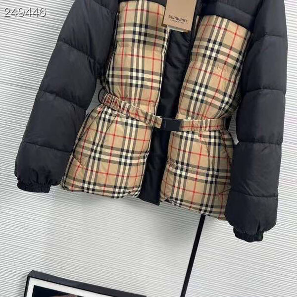 Пуховик двухсторонний Burberry женский черный 126483-4