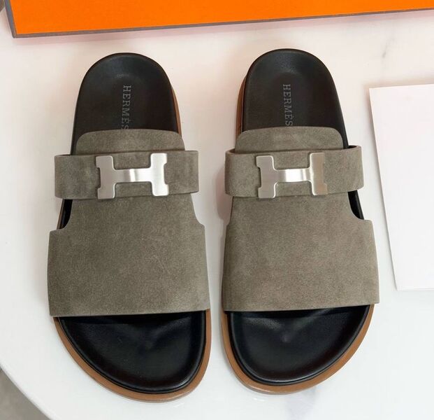 Шлепки Hermès женский замша графитовый 181856