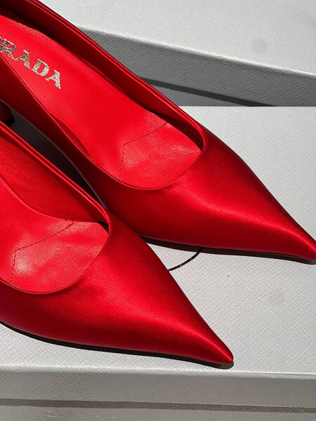 Туфли Prada женский сатин бордовый 146539-3