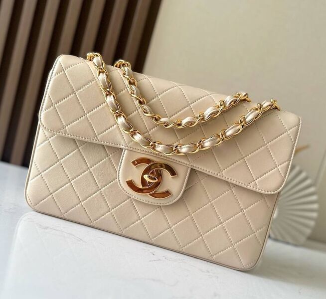 Сумка Chanel женский кожа бежевый 195085