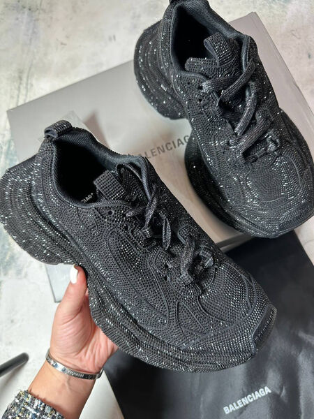 Кроссовки Balenciaga женский черный 137476-2