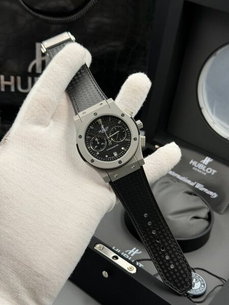 Часы Hublot o5052815-1