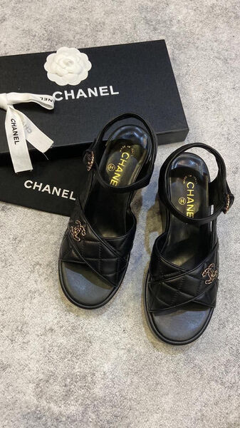 Босоножки Chanel женский кожа черный 114092-2