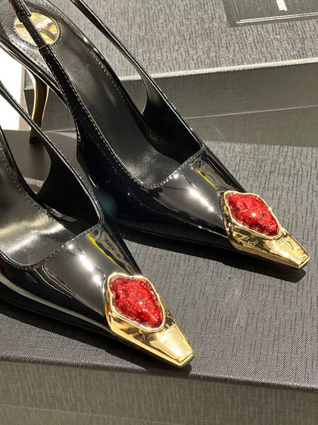 Туфли Saint Laurent женский кожа черный 170481