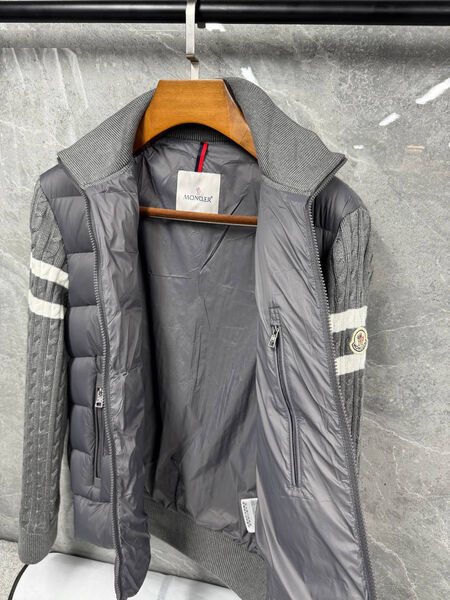 Мужская куртка Moncler мужской графитовый 201000-4