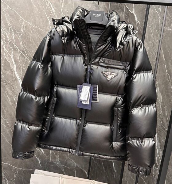 Мужской пуховик Prada мужской черный 165402