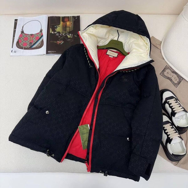 Пуховик Gucci женский черный 124546-3