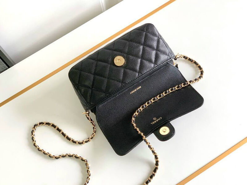 Сумка Chanel женский кожа черный 196553-4