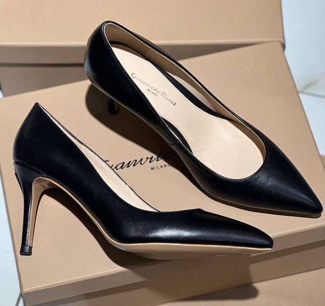 Туфли Gianvito Rossi женский кожа черный 136686