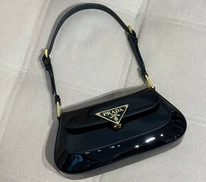 Сумка Prada женский кожа черный 149592