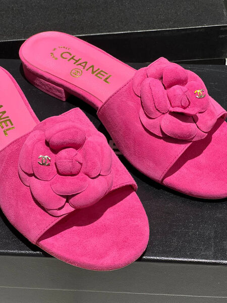 Шлепки Chanel женский замша розовый 152364-2