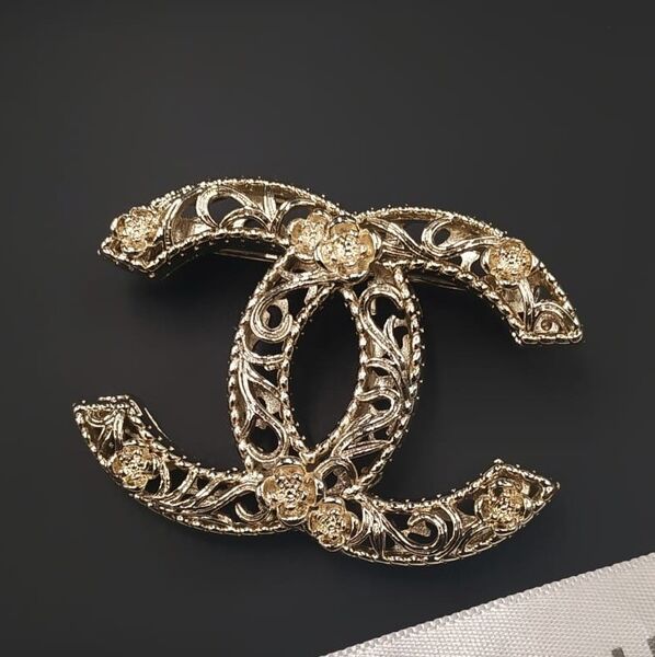 Брошь Chanel 10468