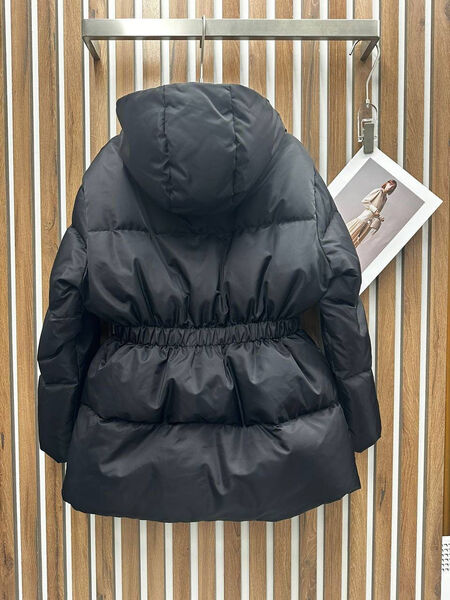 Пуховик Prada женский черный 167453-6