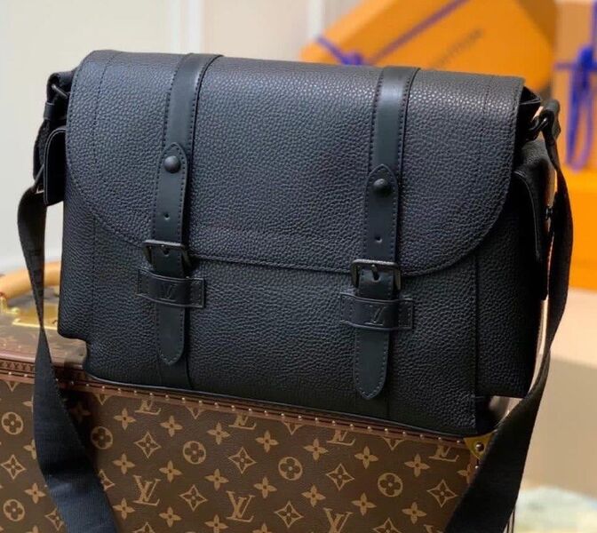 Мужская сумка мессенджер Louis Vuitton мужской кожа черный 104100