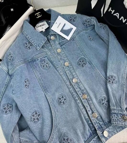 Куртка джинсовка Chanel женский джинса синий 150576