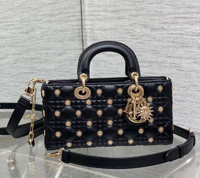 Сумка Christian Dior Lady женский кожа черный 196571