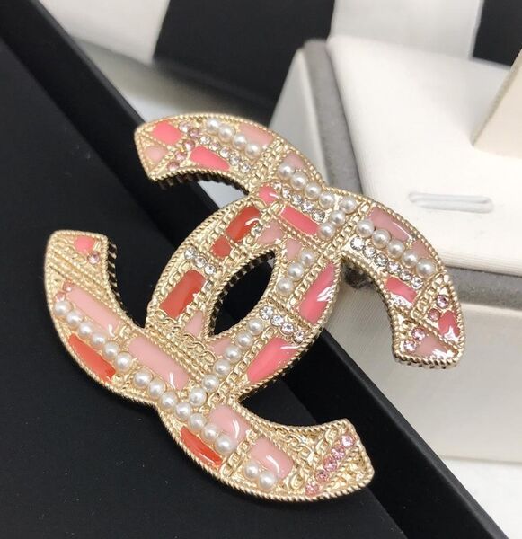 Брошь Chanel 10421