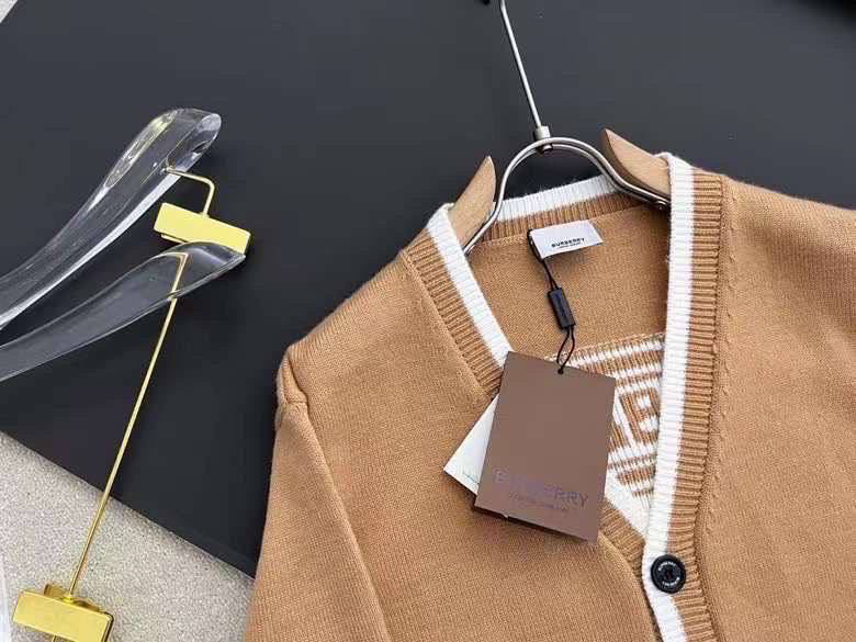 Мужской кардиган Burberry мужской бежевый 93071-2