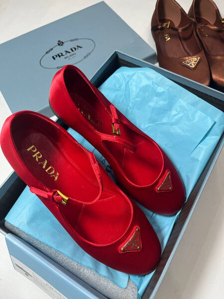 Балетки Prada женский велюр бордовый 149516-2