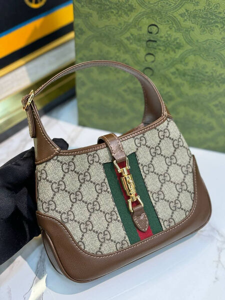 Сумка Gucci Jackie Small женский кожа графитовый 137910-7