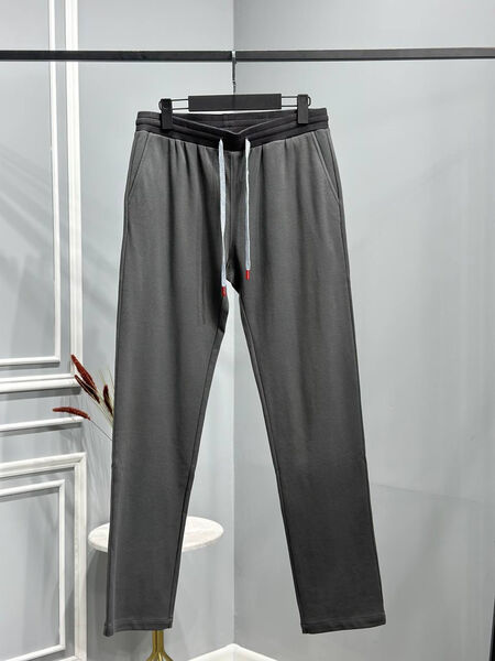 Мужской костюм Kiton мужской графитовый 145629-5