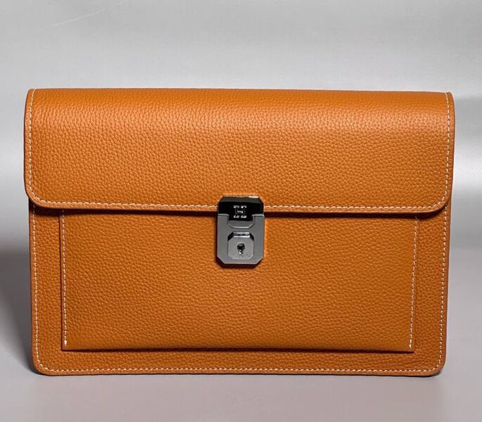 Мужской клатч Hermès мужской кожа бежевый 150133