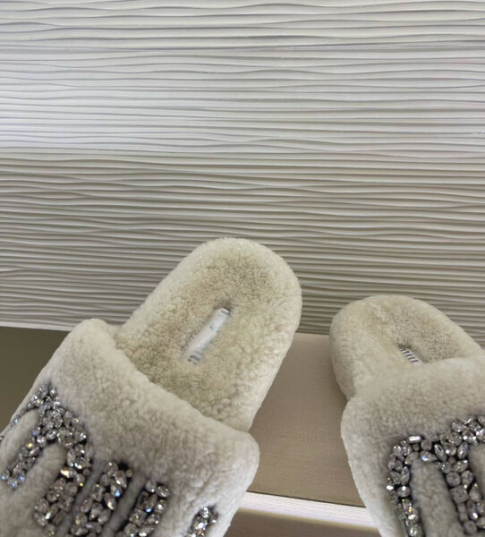 Тапочки Miu Miu женский графитовый 137075-2