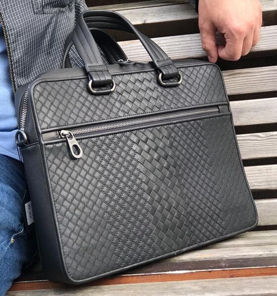 Портфель Bottega Veneta мужской кожа черный 61986