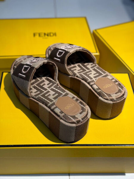 Шлепки Fendi женский текстиль 188773-4