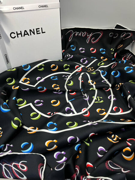 Платок Chanel женский шелк черный 197771