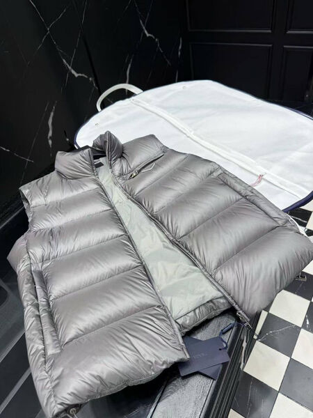 Мужской жилет Prada мужской графитовый 200682-3