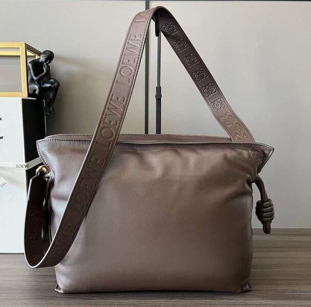 Сумка Loewe женский кожа 121328