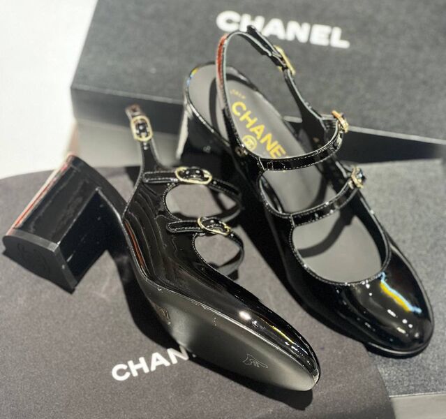 Туфли Chanel женский кожа черный 138598