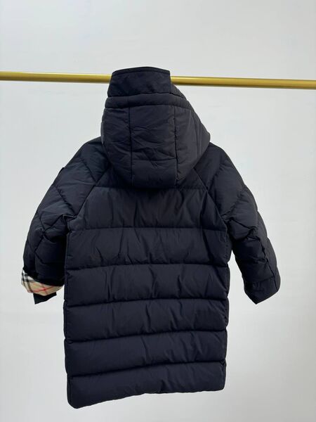 Детский пуховик Burberry черный 177412-2