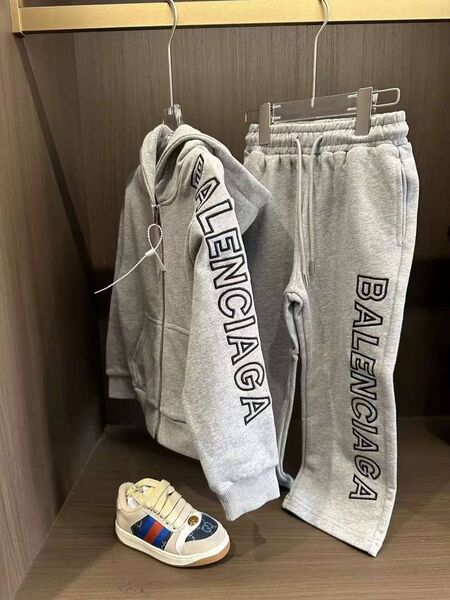 Детский костюм Balenciaga графитовый 176962-5