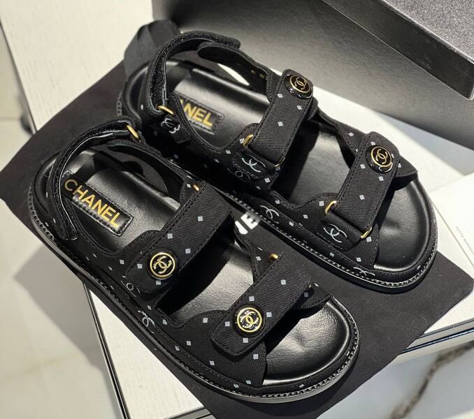 Сандалии Chanel женский текстиль черный 113016