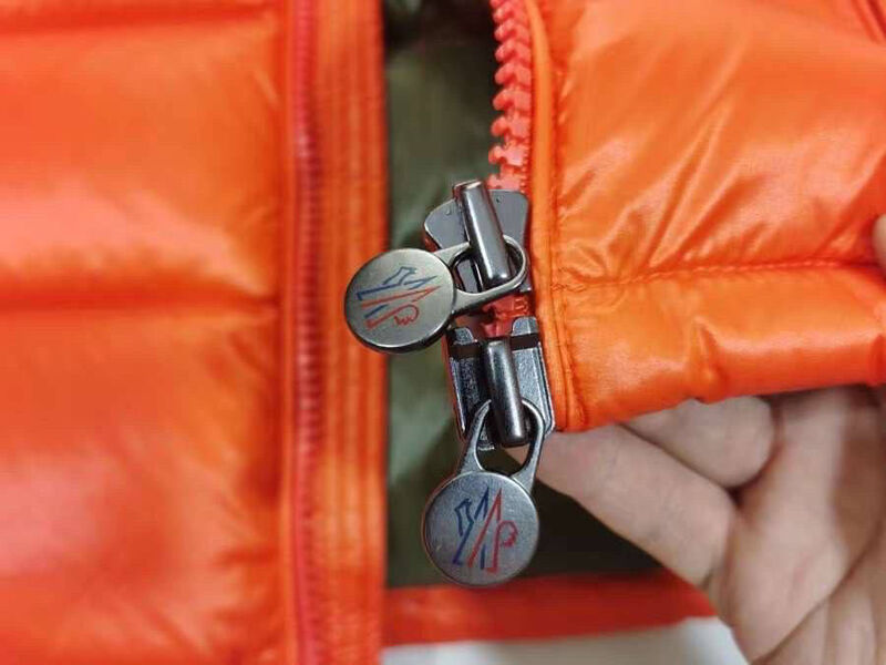 Мужской жилет Moncler мужской оранжевый 161560-4