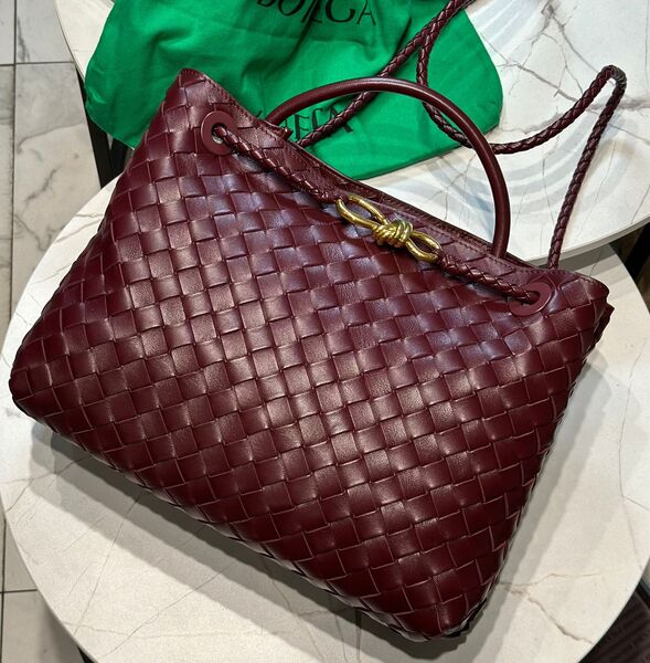 Сумка Bottega Veneta женский кожа бордовый 130140
