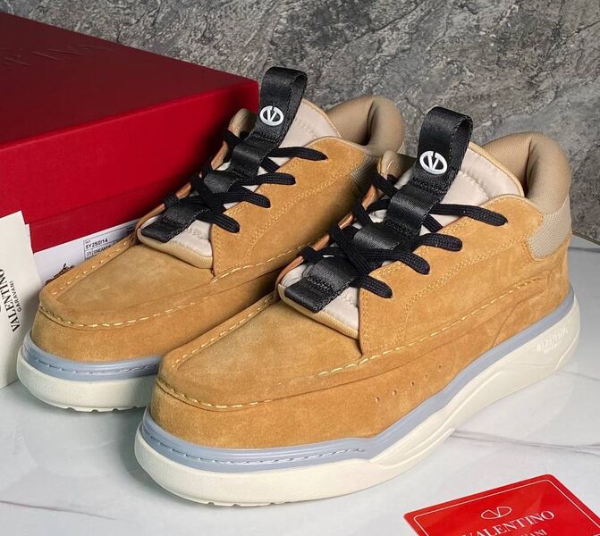 Мужские кроссовки Valentino мужской замша бежевый 167251