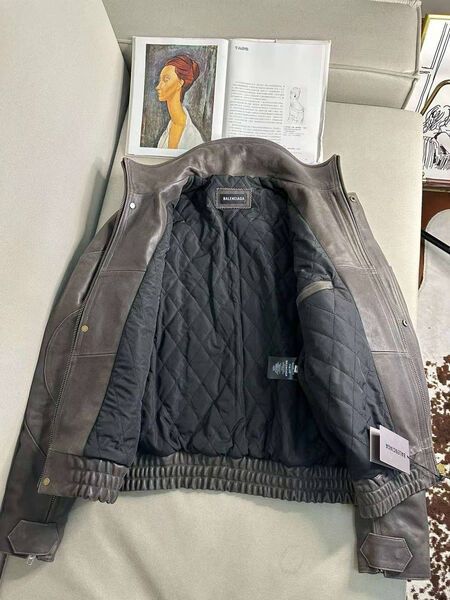Куртка Balenciaga женский кожа черный 159405-5